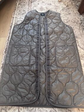 Love Quilted Sleeveless Vest - Dark Gray